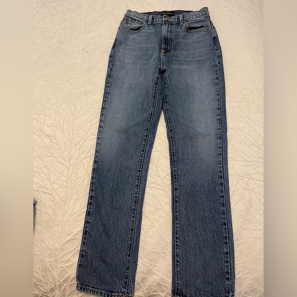 Modern American Denim Jeans – Size 28 – Premium Quality - Picture 2 of 3